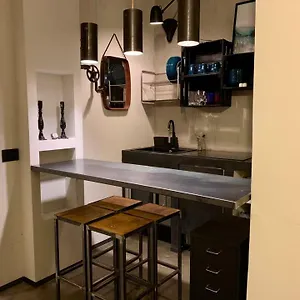  Apartamento Fra Storia E Modernita Italia